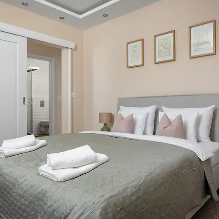 Dolce Apartmanhaz Eğri